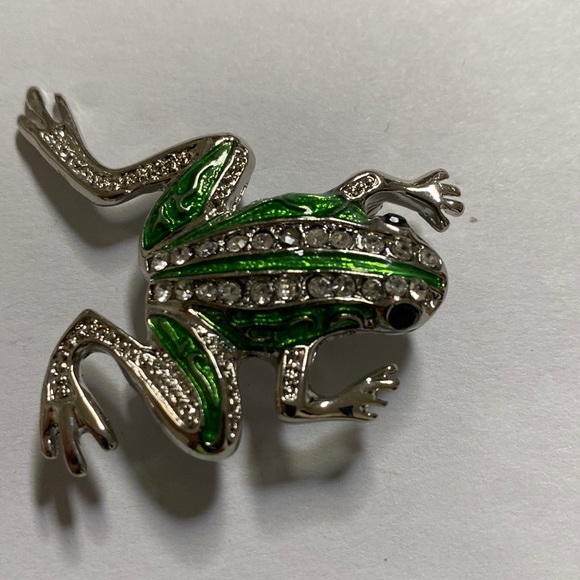 Rhinestone Frog Brooch - Picture 4 of 6